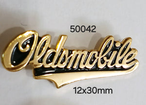 50042 Oldsmobile Scrìpt NEW Lapel Pin / Badge