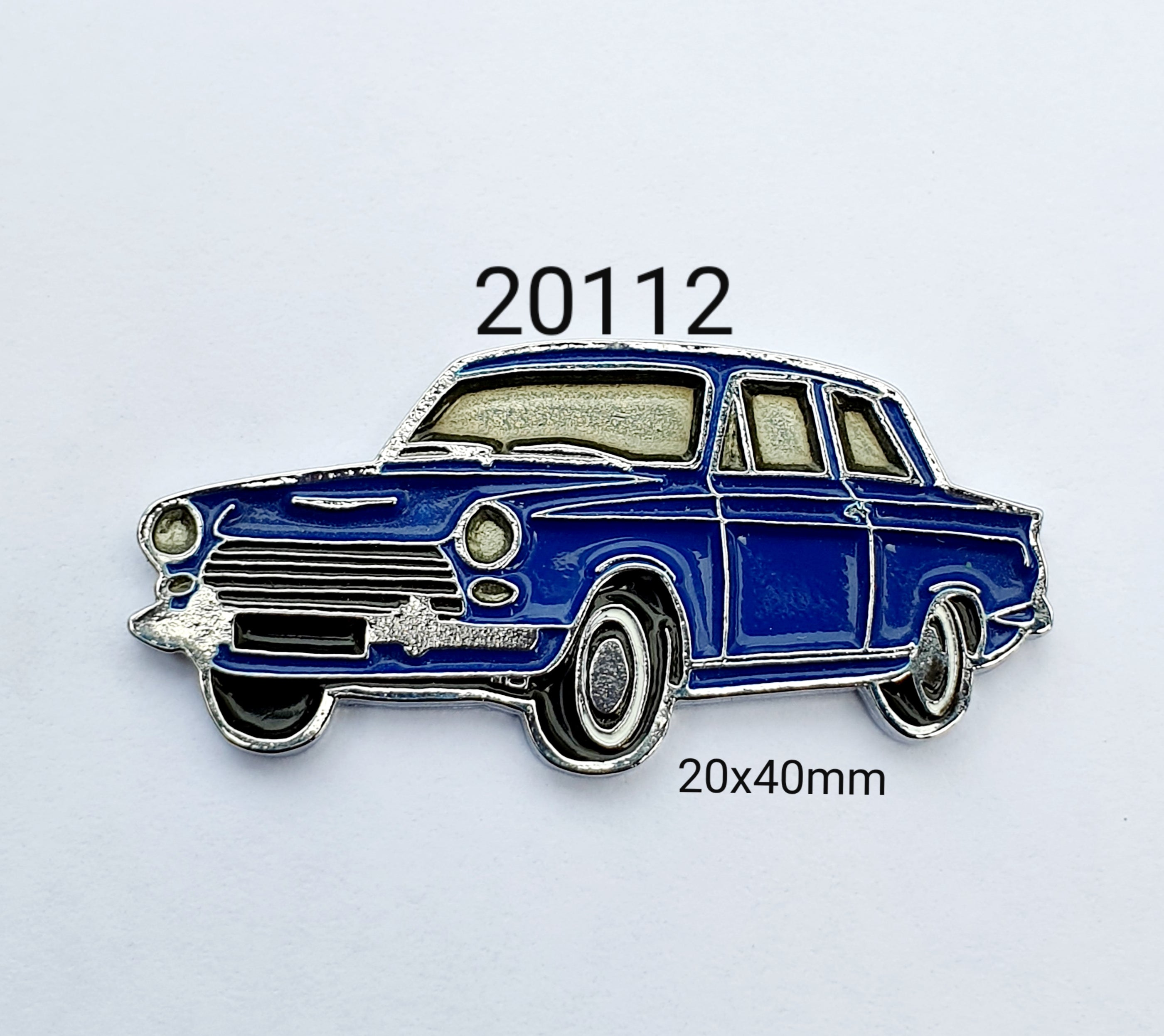 20112 Cortina Lapel Pin / Badge