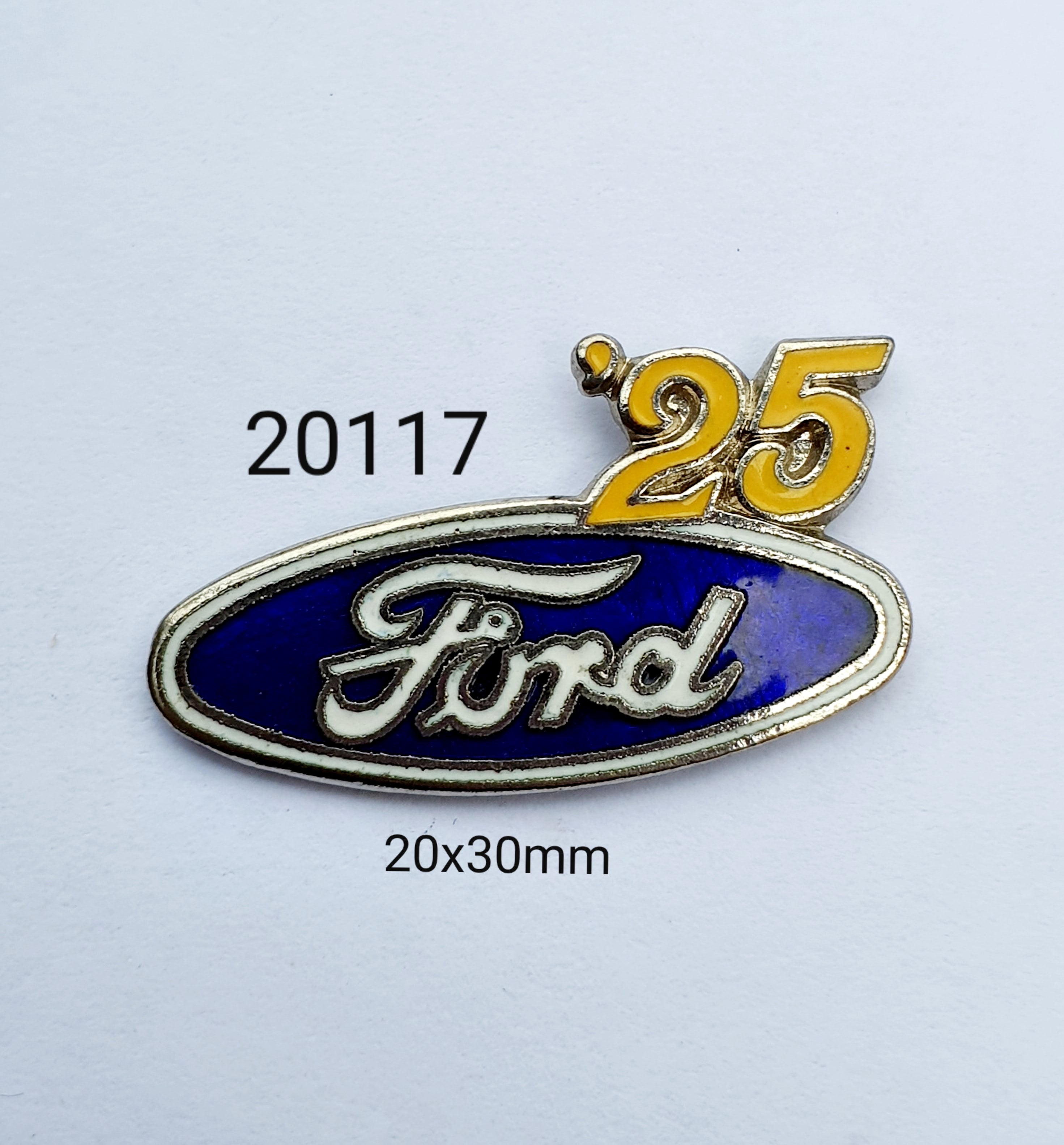 20116 Ford Year Pin Lapel Pin / Badge