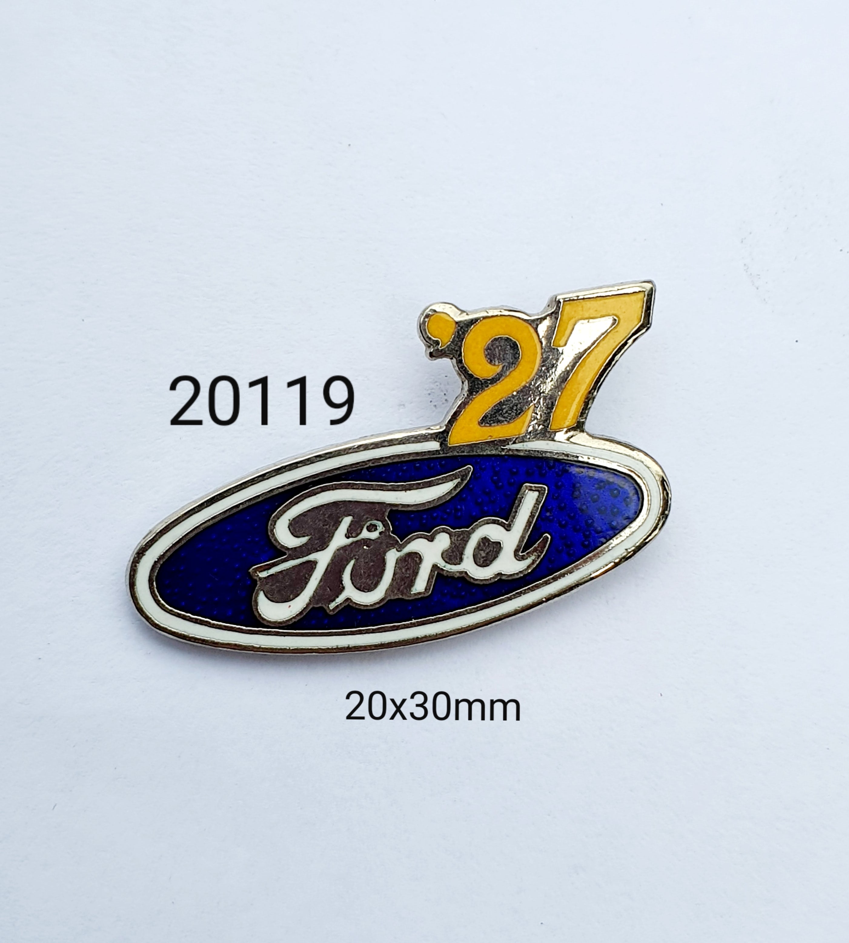 20116 Ford Year Pin Lapel Pin / Badge