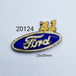 20116 Ford Year Pin Lapel Pin / Badge