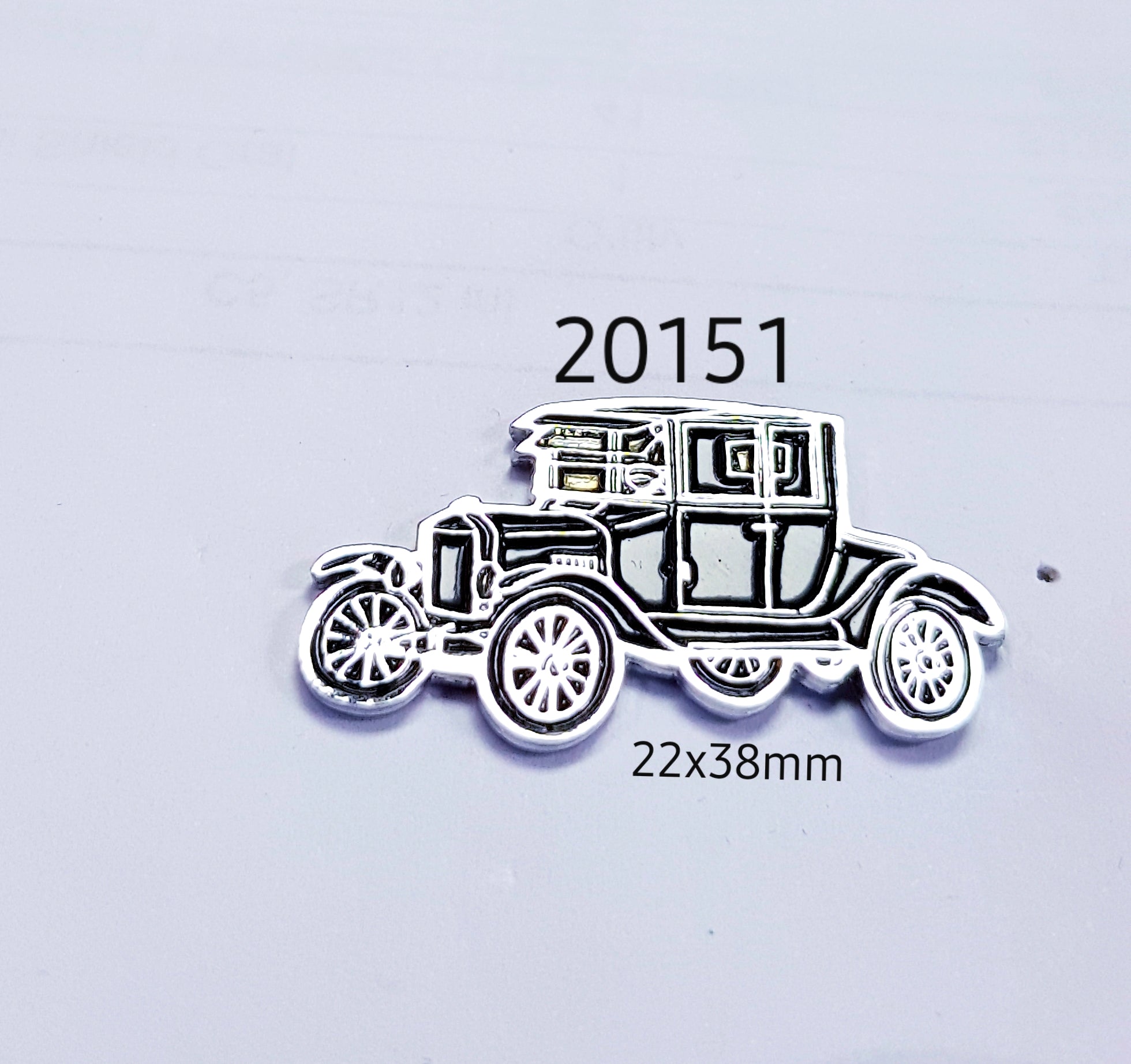 20151 Ford 1924 T Model Coupe Lapel Pin / Badge