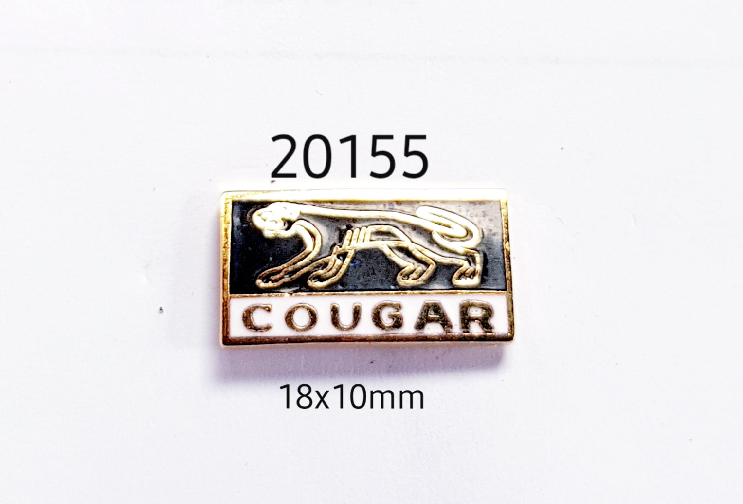 20155 Cougar Rect Lapel Pin / Badge