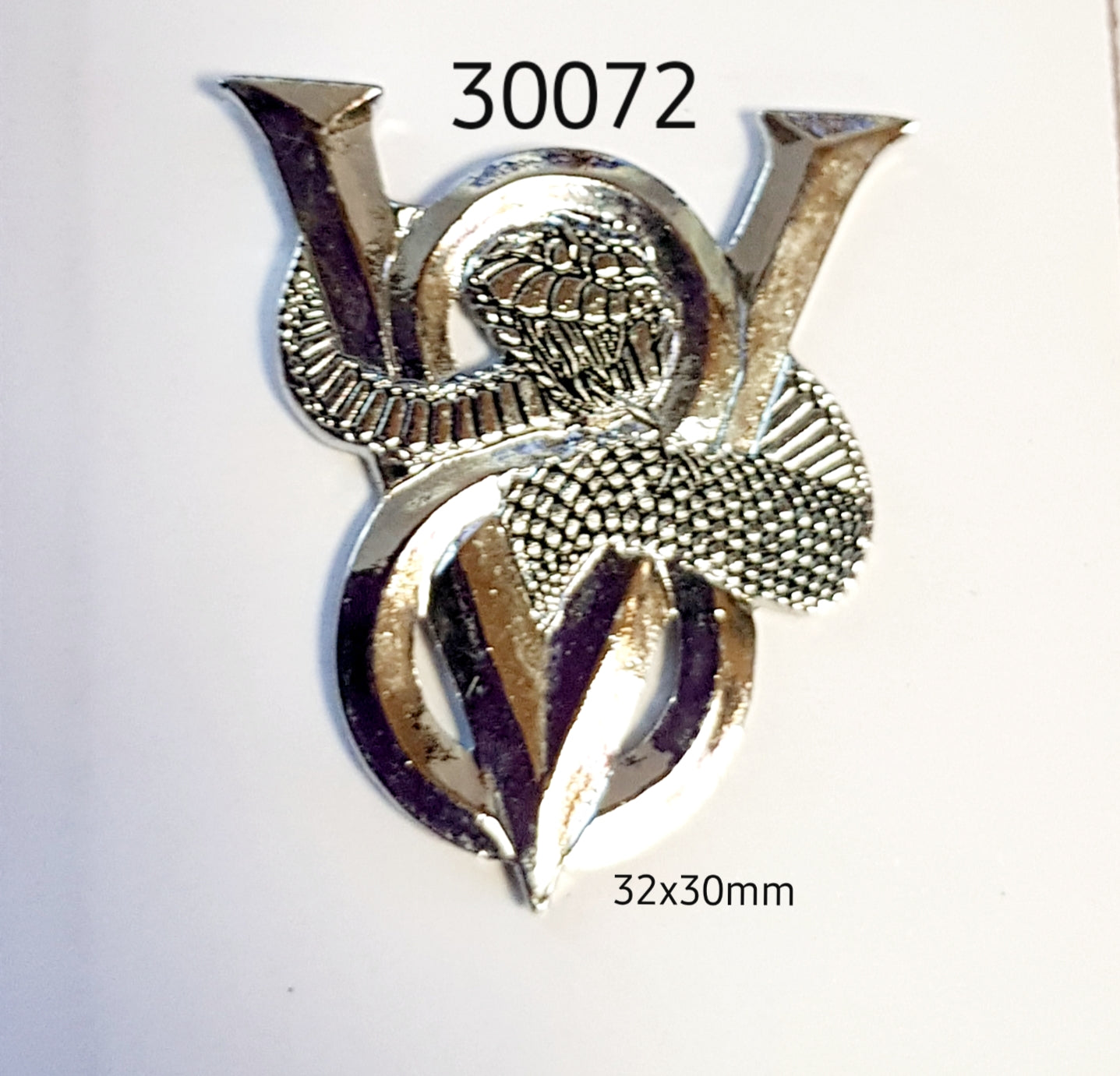 30072 V8 Viper Silver Lapel Pin / Badge