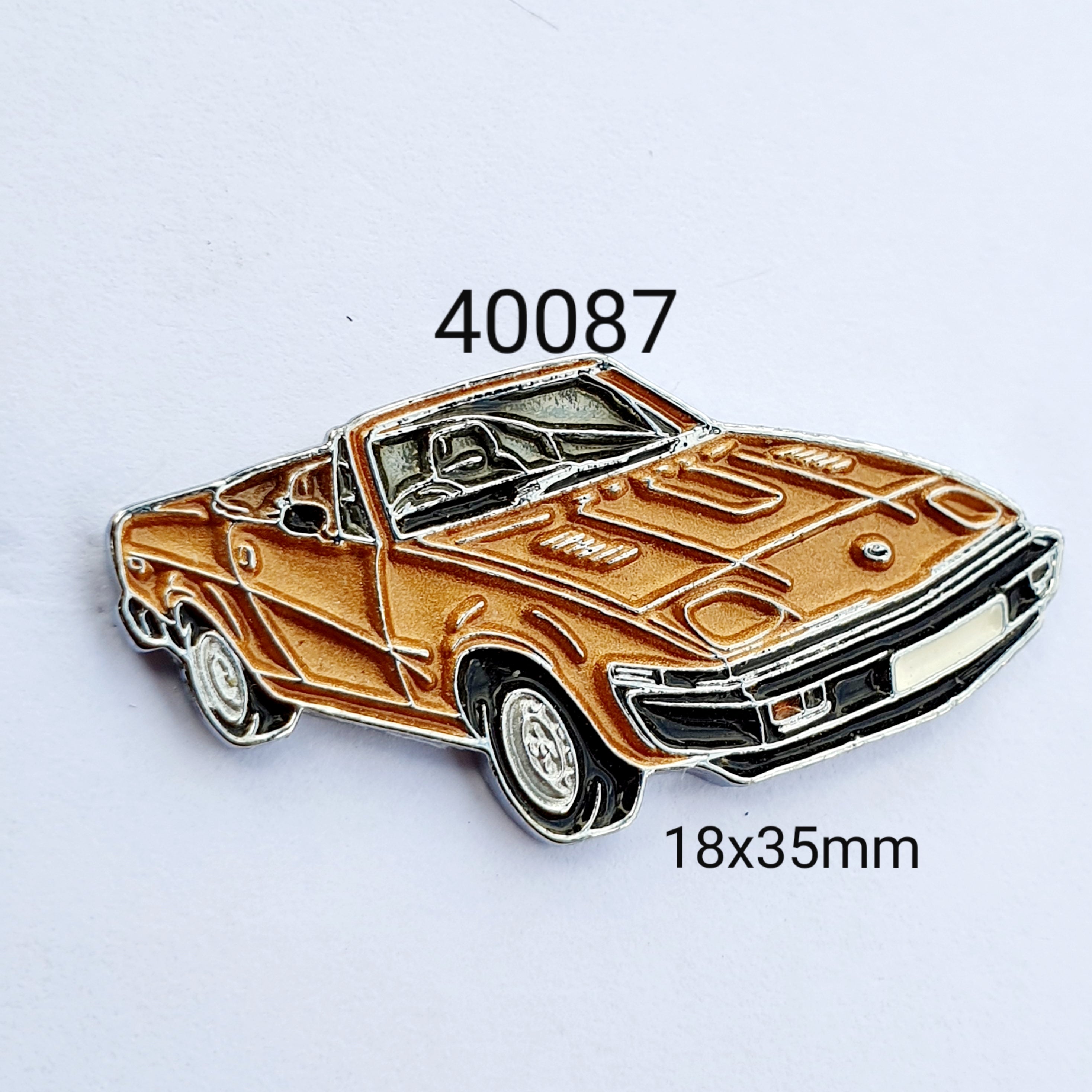 40087 Triumph TR7 Convertible Lapel Pin / Badge