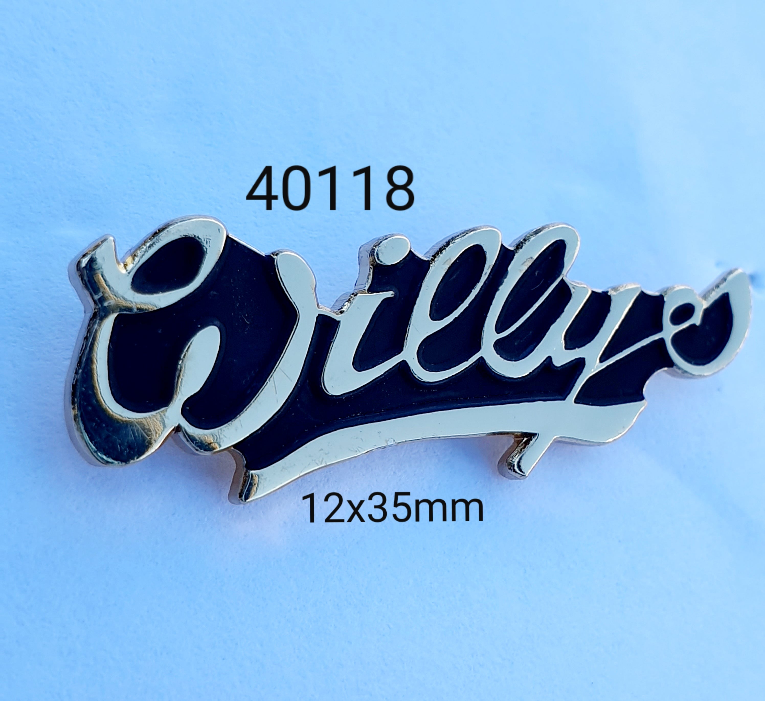 40118 Willy's Script Lapel Pin / Badge