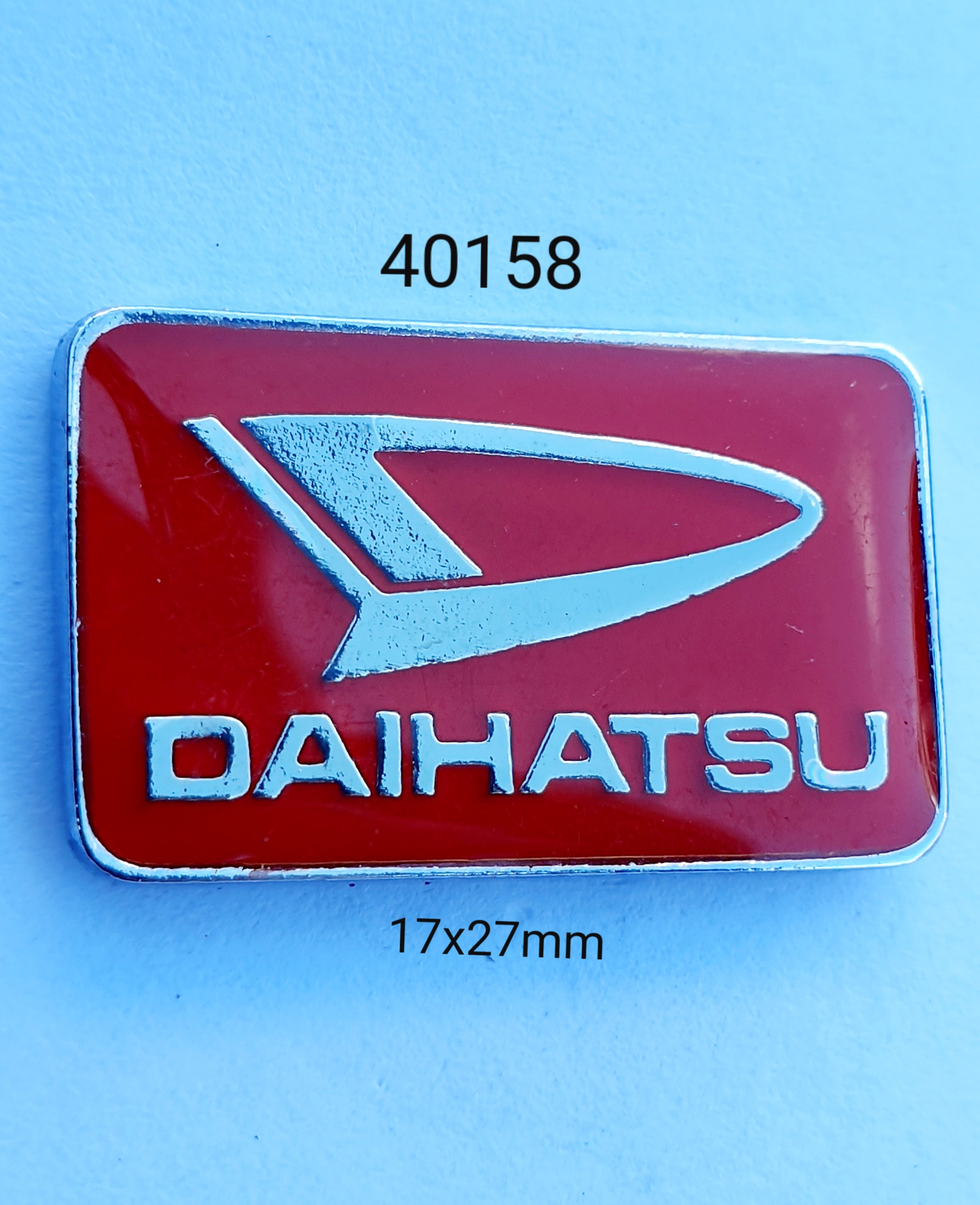 40158 Daihatsu Lapel Pin / Badge