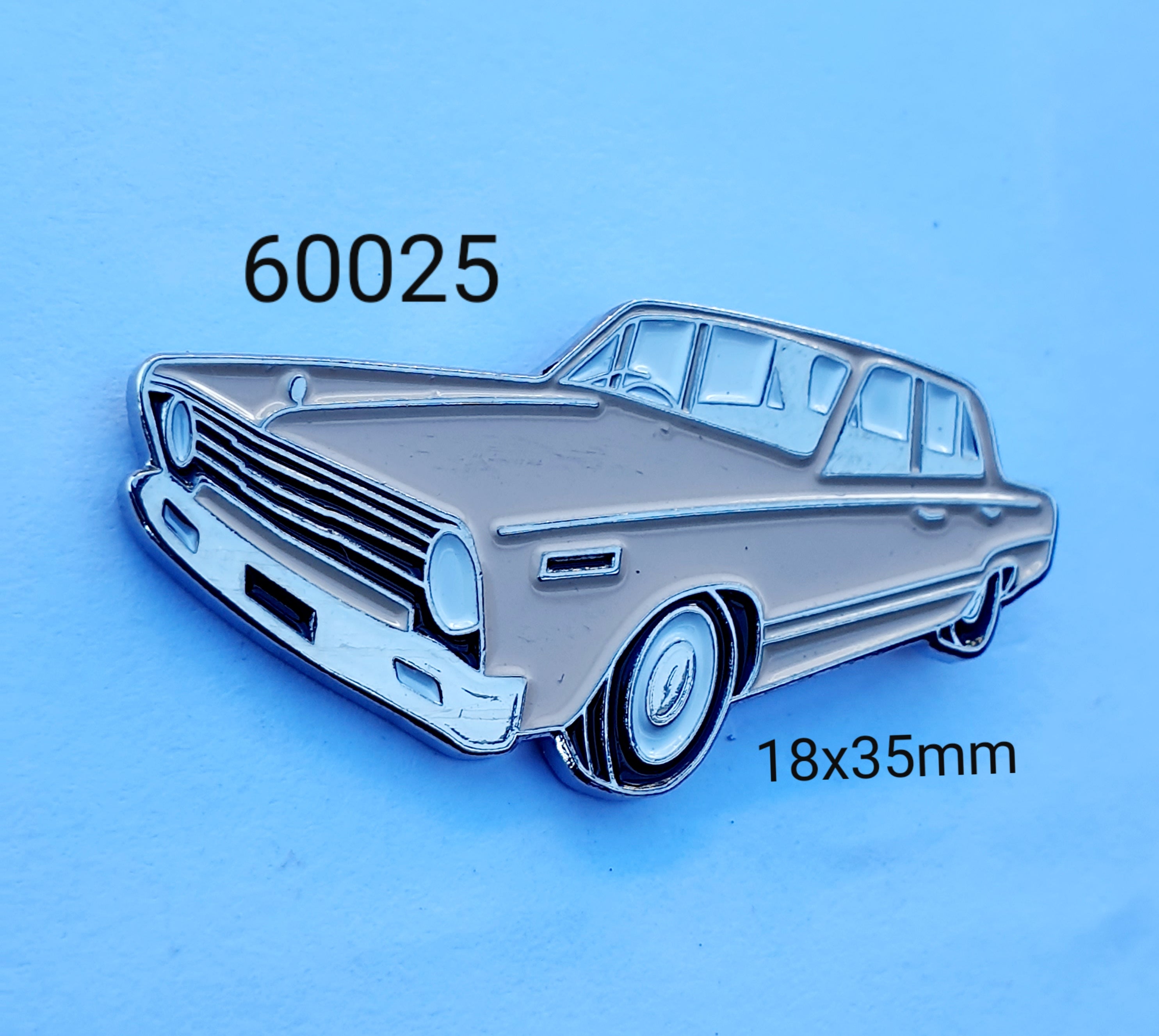 60021 VC Valiant Lapel Pin / Badge