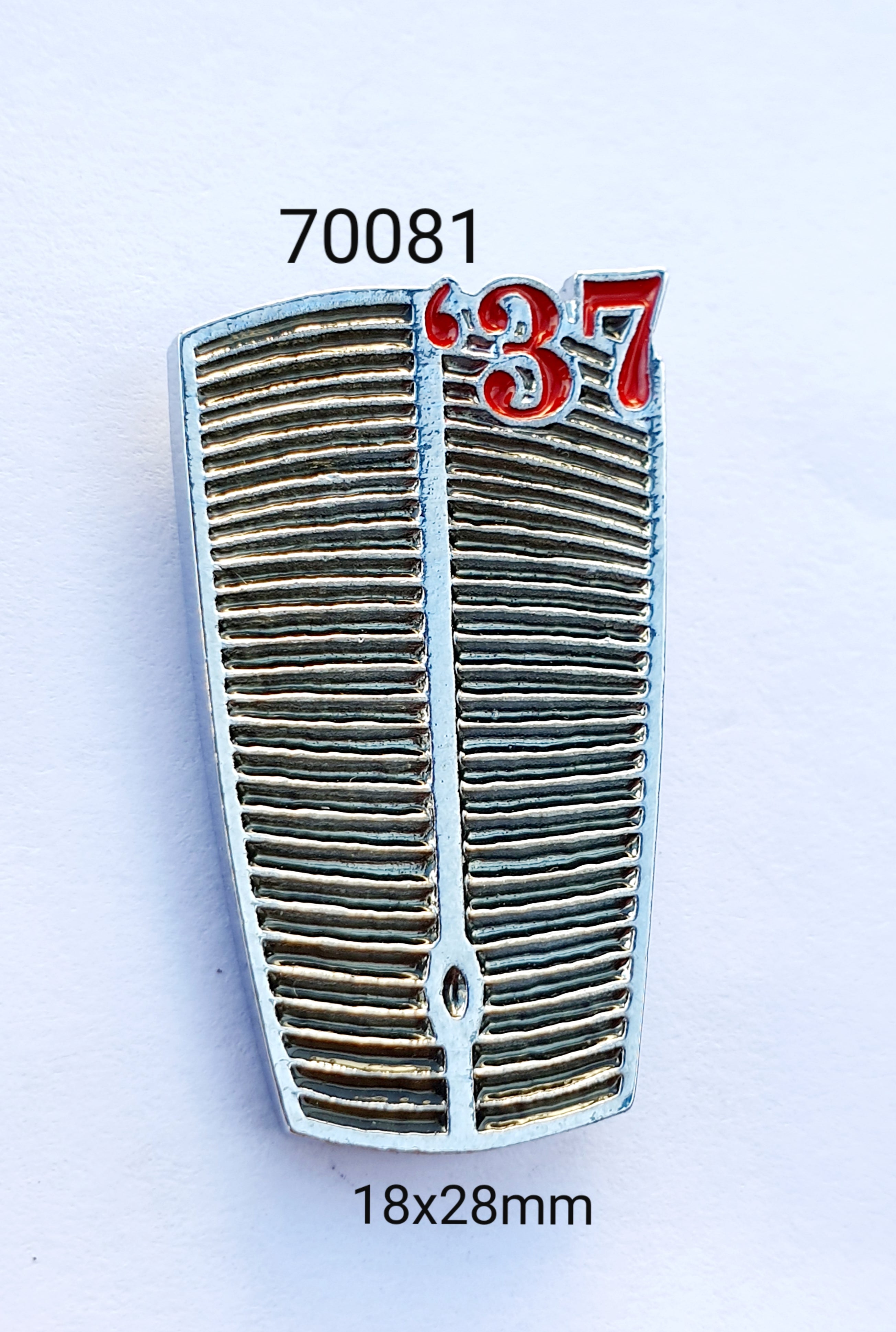 70081 1937 Grill Lapel Pin / Badge