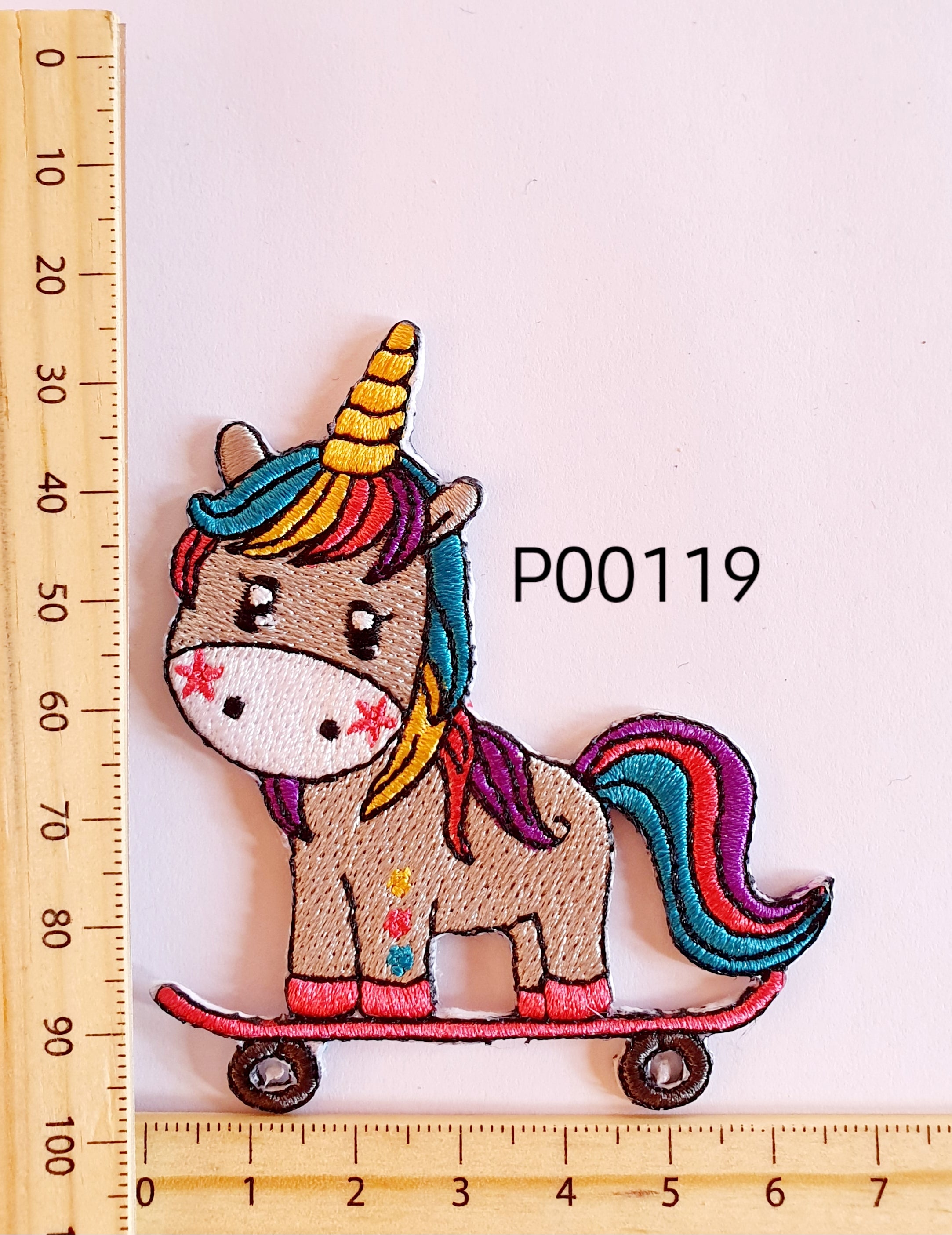 P00119 Unicorn Skateboard Iron On Cloth Patch