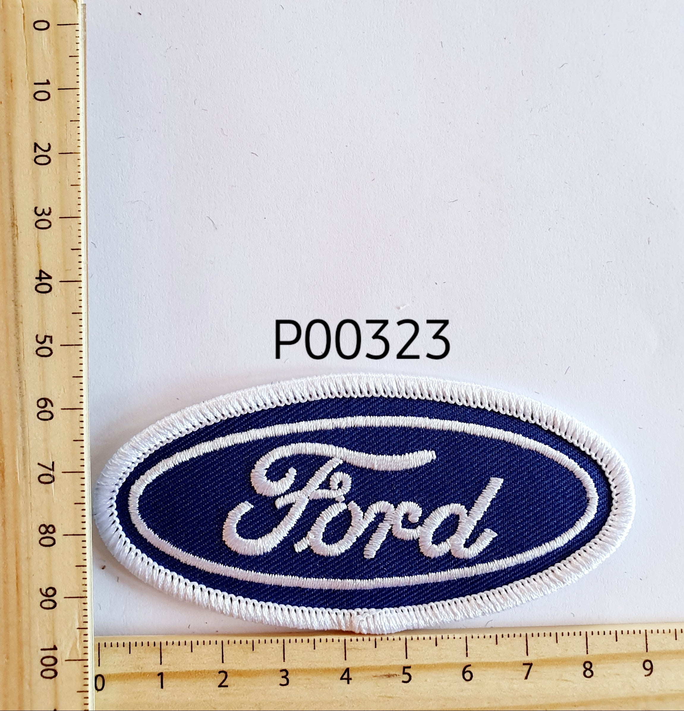 P00323 Ford Oval Small Iron On Cloth Patch