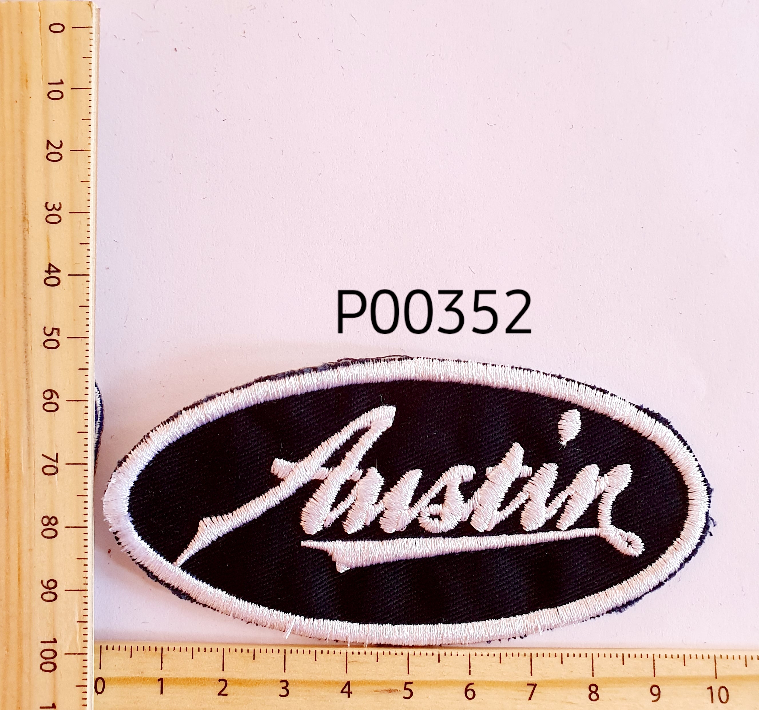 P00352 Austin Oval Iron On Cloth Patch