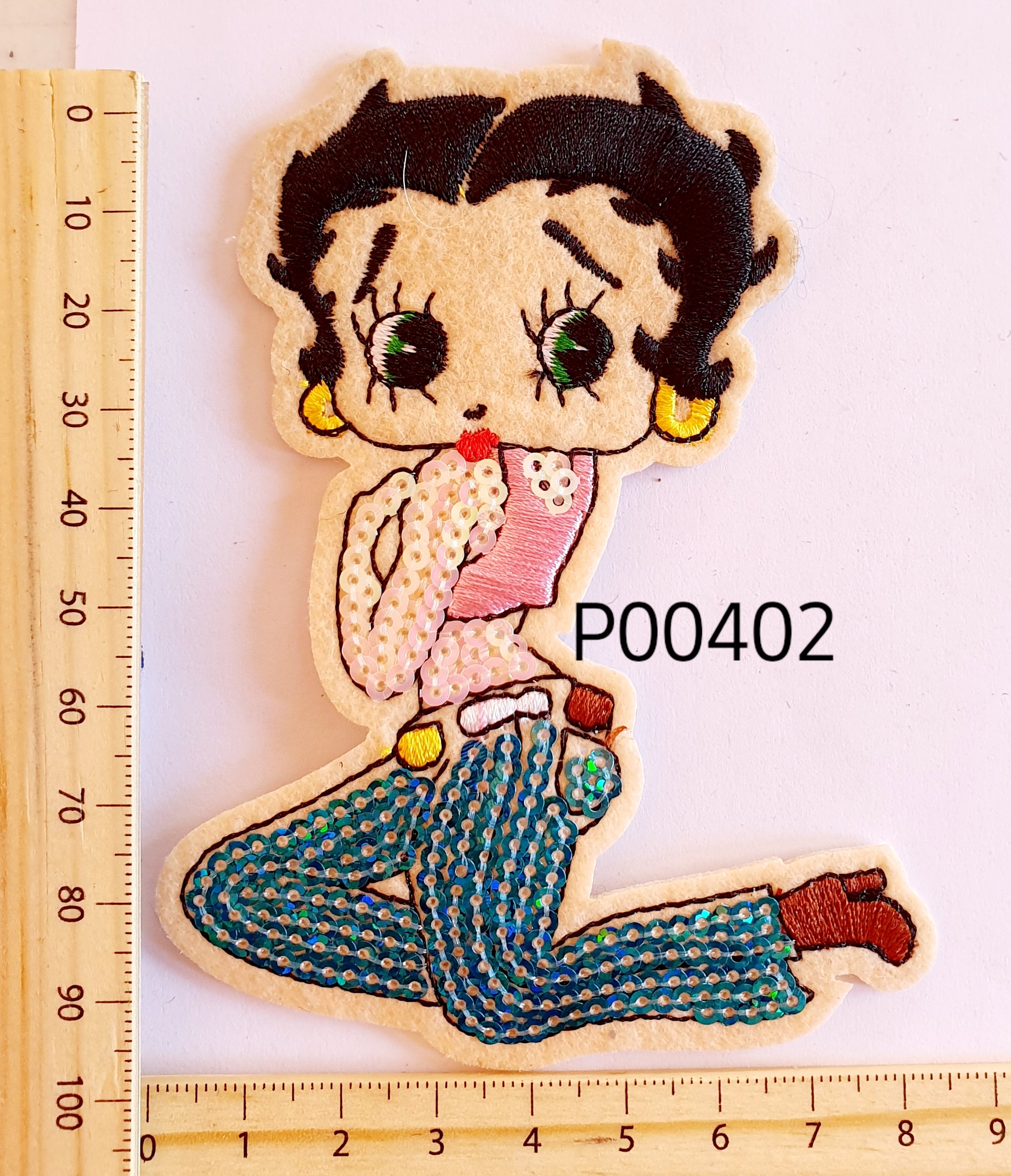 P00402 Betty Sequined  Iron On Cloth Patch